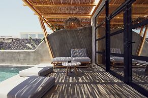 Oscar Beachfront Suites-Adults Only