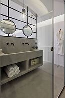 Oscar Beachfront Suites-Adults Only