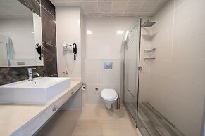 Supreme Beach - Adults Only