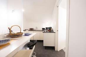 Caden Splace - Dbalconycollection at Piazza Navona