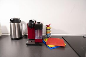 Caden Splace - Dbalconycollection at Piazza Navona