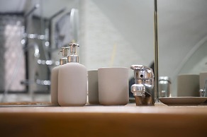 Caden Splace - Dbalconycollection at Piazza Navona