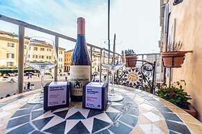 Caden Splace - Dbalconycollection at Piazza Navona