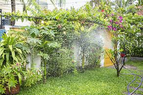 Be's Beach House An Bang