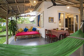 Be's Beach House An Bang