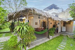 Be's Beach House An Bang