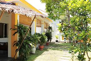 Be's Beach House An Bang