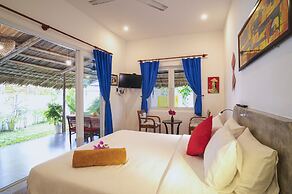 Be's Beach House An Bang