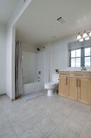 We Host Incredible Apt in Pentagon City