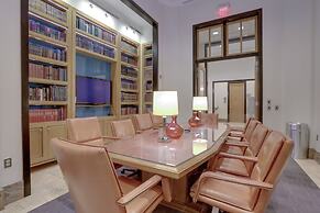 We Host Incredible Apt in Pentagon City