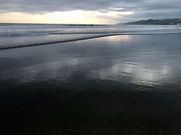 El Salvador Surf Houses