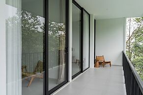 Lavender Rooftop 3BR Villa with a Heated Private Pool