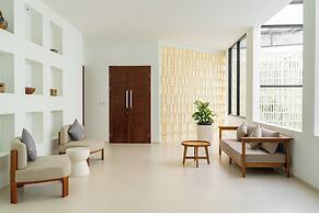 Lavender Rooftop 3BR Villa with a Heated Private Pool