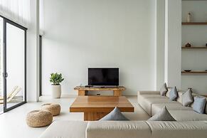 Lavender Rooftop 3BR Villa with a Heated Private Pool