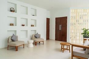 Lavender Rooftop 3BR Villa with a Heated Private Pool