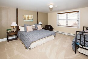 Resort Plaza Condominiums 5030 - 5064