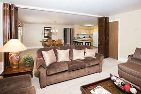 Resort Plaza Condominiums 5030 - 5064