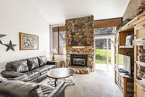 Park Avenue Upgraded 3 Bedroom Condominiums