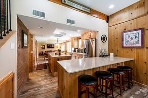 Park Avenue Upgraded 3 Bedroom Condominiums