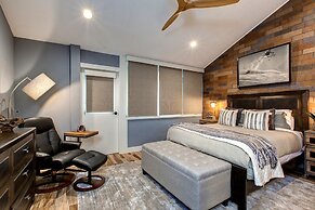 Park Avenue Upgraded 3 Bedroom Condominiums