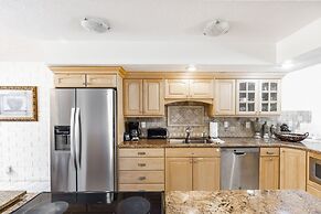 Park Avenue Upgraded 3 Bedroom Condominiums