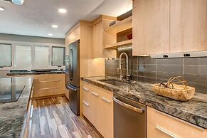 Park Avenue Upgraded 3 Bedroom Condominiums