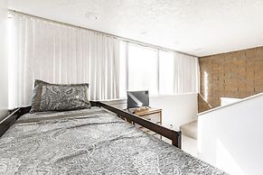 Park Avenue Upgraded 3 Bedroom Condominiums