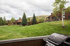 Three Kings Condominiums