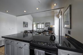 Three Kings Condominiums