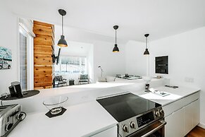 Three Kings Condominiums