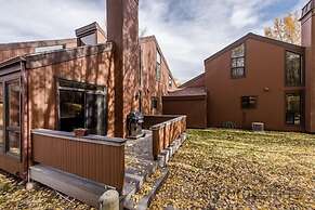 Three Kings Condominiums