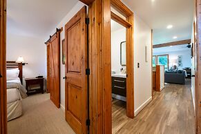 Three Kings Condominiums