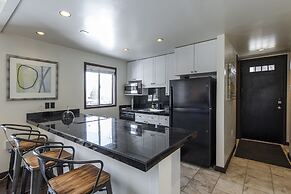 Three Kings Condominiums