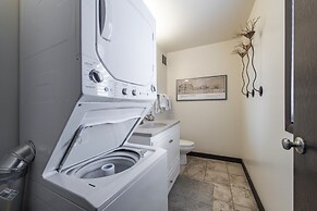 Three Kings Condominiums