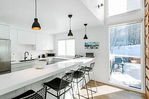 Three Kings Condominiums