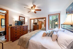 Three Kings Condominiums