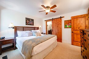 Three Kings Condominiums