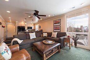 Three Kings Condominiums