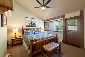 Park Avenue Standard 2 Bedroom Condominiums