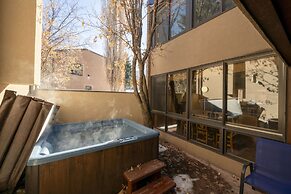 Park Avenue Standard 2 Bedroom Condominiums