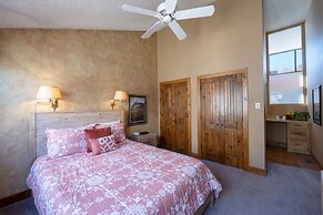 Park Avenue Standard 2 Bedroom Condominiums