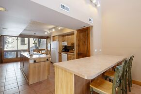 Park Avenue Standard 2 Bedroom Condominiums