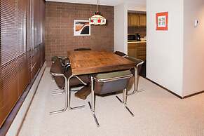 Park Avenue Standard 2 Bedroom Condominiums