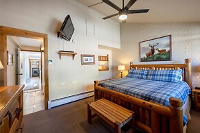 Park Avenue Standard 2 Bedroom Condominiums