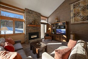 Park Avenue Standard 2 Bedroom Condominiums