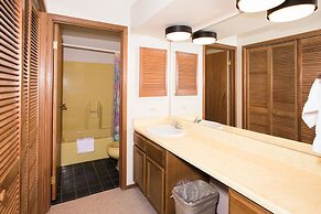 Park Avenue Standard 2 Bedroom Condominiums