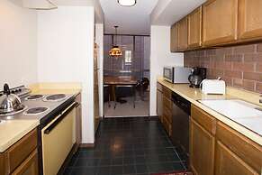 Park Avenue Standard 2 Bedroom Condominiums