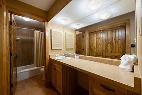 Park Avenue Standard 2 Bedroom Condominiums