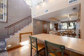 Park Avenue Standard 2 Bedroom Condominiums