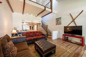 Park Avenue Standard 2 Bedroom Condominiums